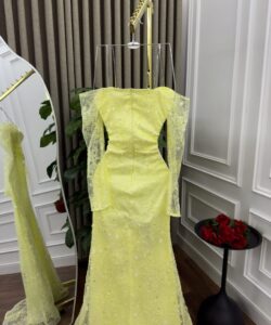 فساتين سهره لون اصفر