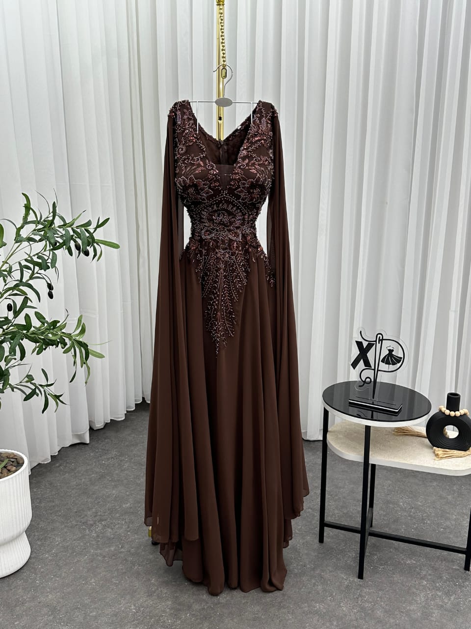 فساتين سهره لون بني - الصورة 2