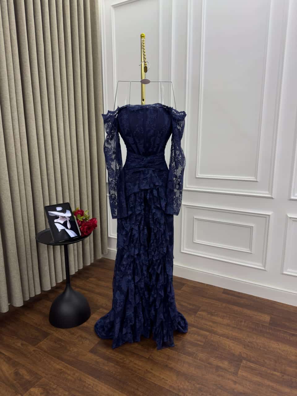 فساتين سهره لون كحلي - الصورة 2