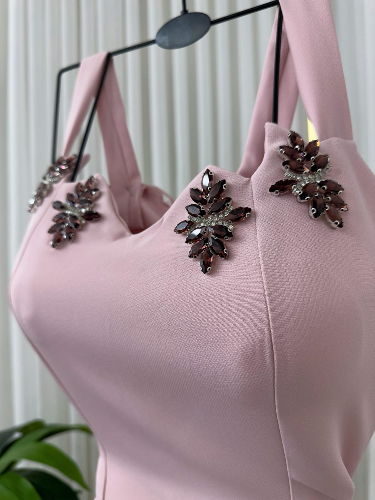 فستان سهره لون وردي - الصورة 4