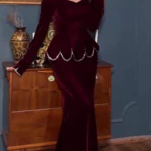 فستان سهره لون نبيتى