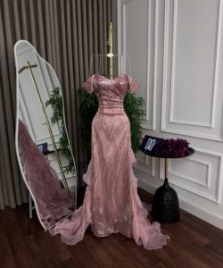 فساتين سهره لون وردي