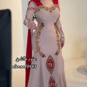 فساتين سهره لون كافية في احمر
