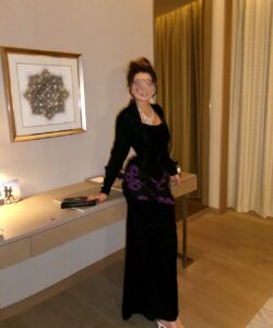 فساتين سهره لون اسود مخمل