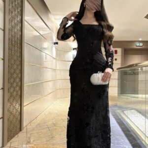 فساتين سهره لون اسود مخمل