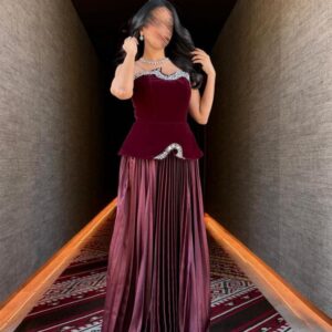 فساتين سهره لون نبيتى