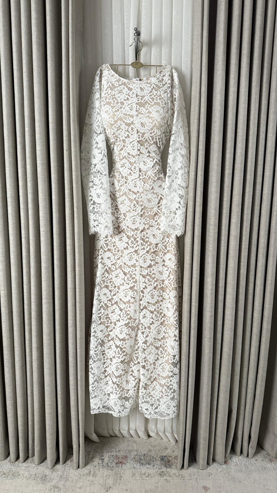 فستان سهرة لون ابيض - الصورة 3