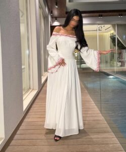 فستان سهرة لون ابيض