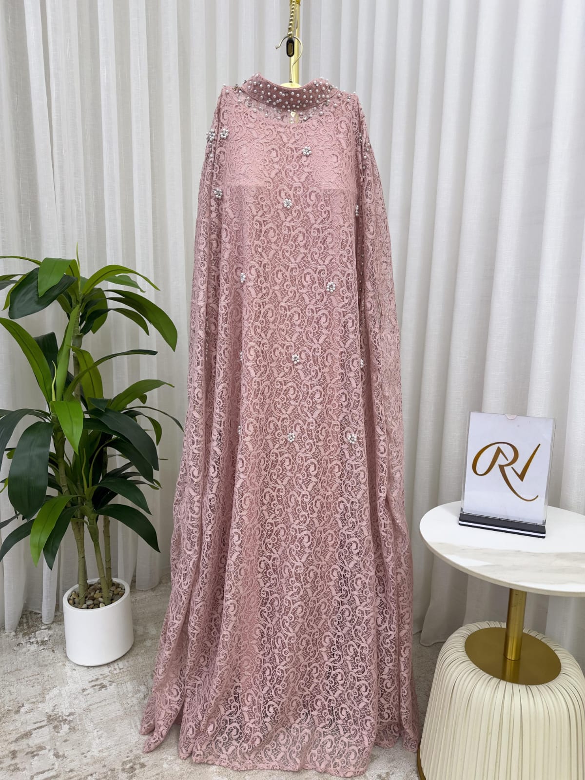 فستان سهرة لون وردي - الصورة 3