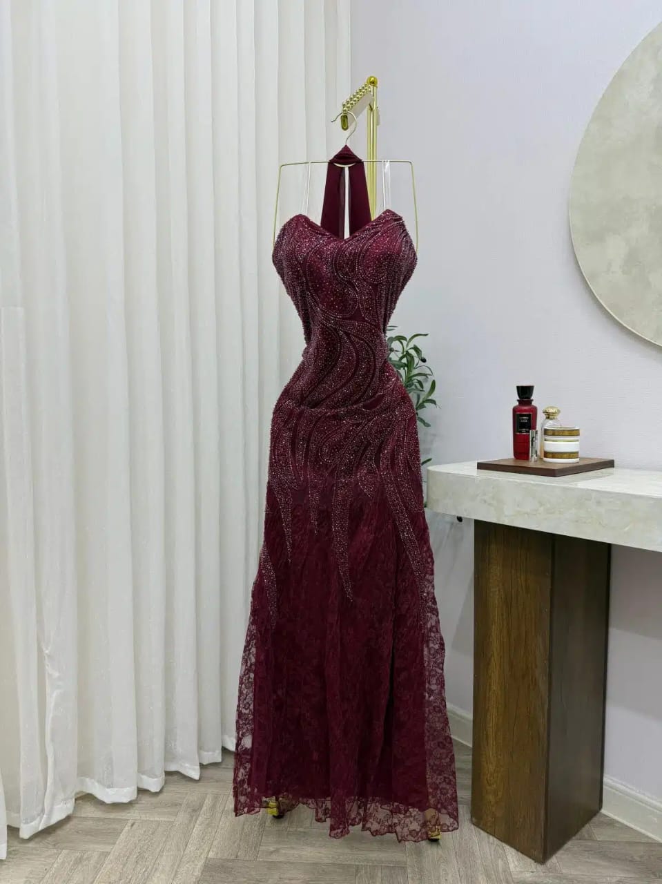 فستان سهرة عنابي - الصورة 2
